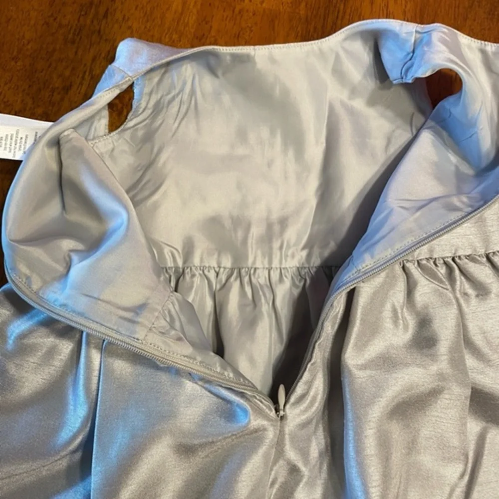 Gymboree silver-shiny sleeveless dress. Size‎ 2T.